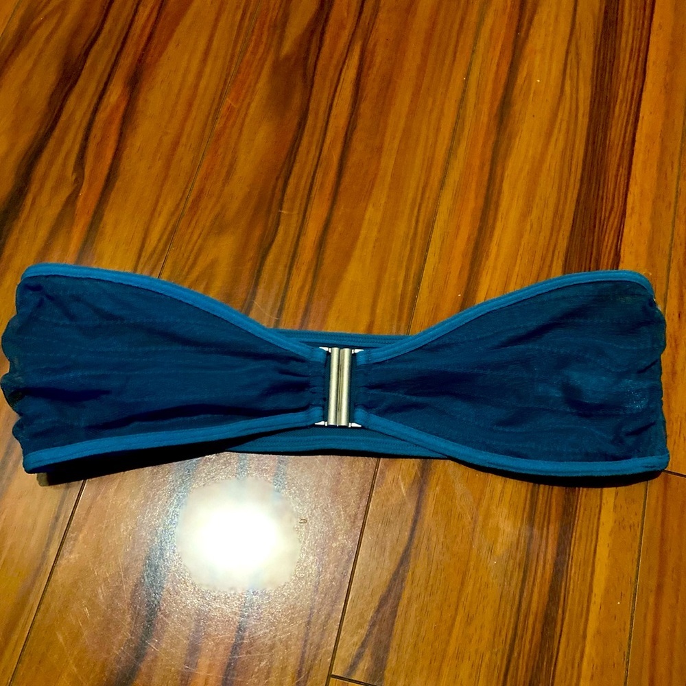 NWOT Blue Strapless Bra from Out From Under